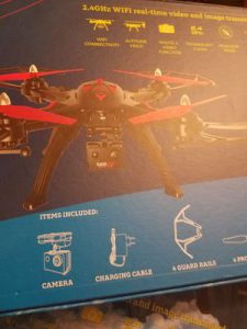 BlackHawk V8 - drone - en pharmacie - comment utiliser - dangereux